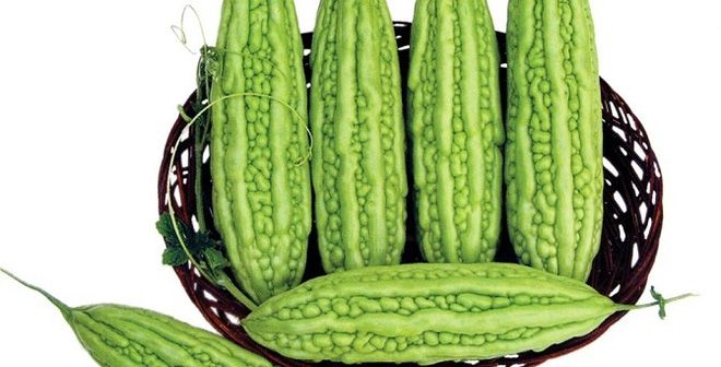 trị rôm sảy bằng mướp đắng cho bé