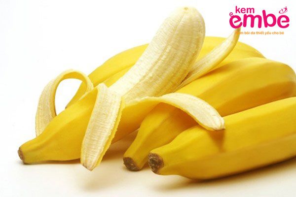 Vỏ chuối giúp giảm đau cho bé khi bị muỗi đốt