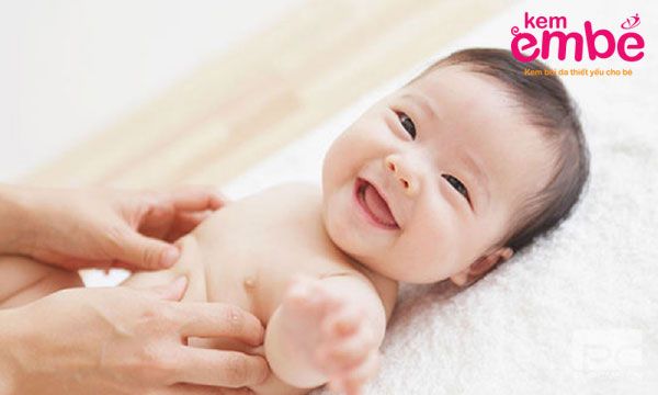 Kem chống muỗi cho bé dưới 3 tháng tuổi