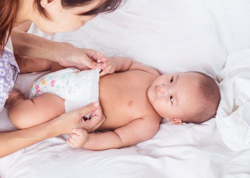 cách trị hăm cho bé