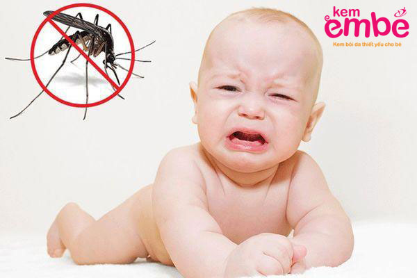Dấu hiệu khi trẻ bị muỗi đốt vào môi