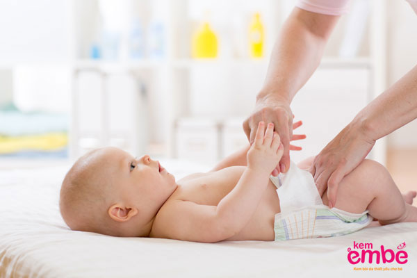 Cách chăm sóc trẻ sơ sinh bị hăm da